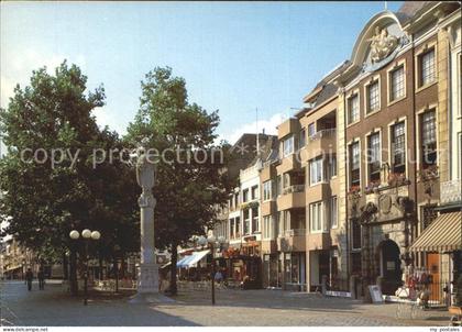 Breda Noord-Brabant Grote markt met het bevrijdingsmonument Judith