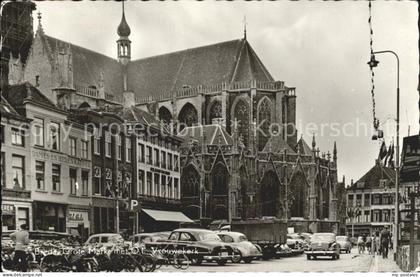 Breda Noord-Brabant Grote Markt Vrouwekerk Autos