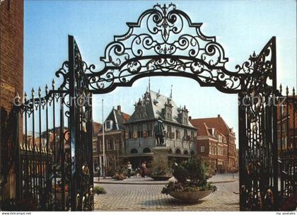 Hoorn Waaggebow Standbeeld