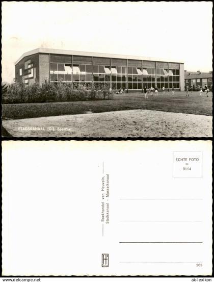 Postkaart Stadskanaal STADSKANAAL (0.), Sporthal, Sporthalle 1960
