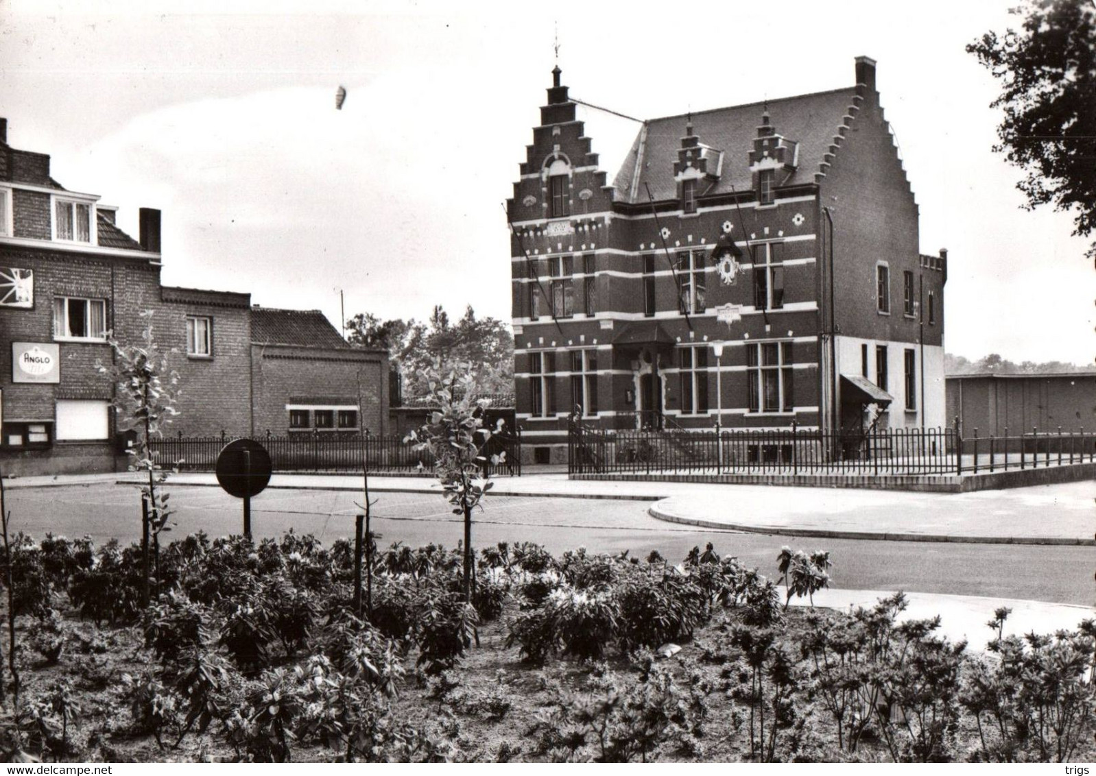 Niel - Gemeentehuis