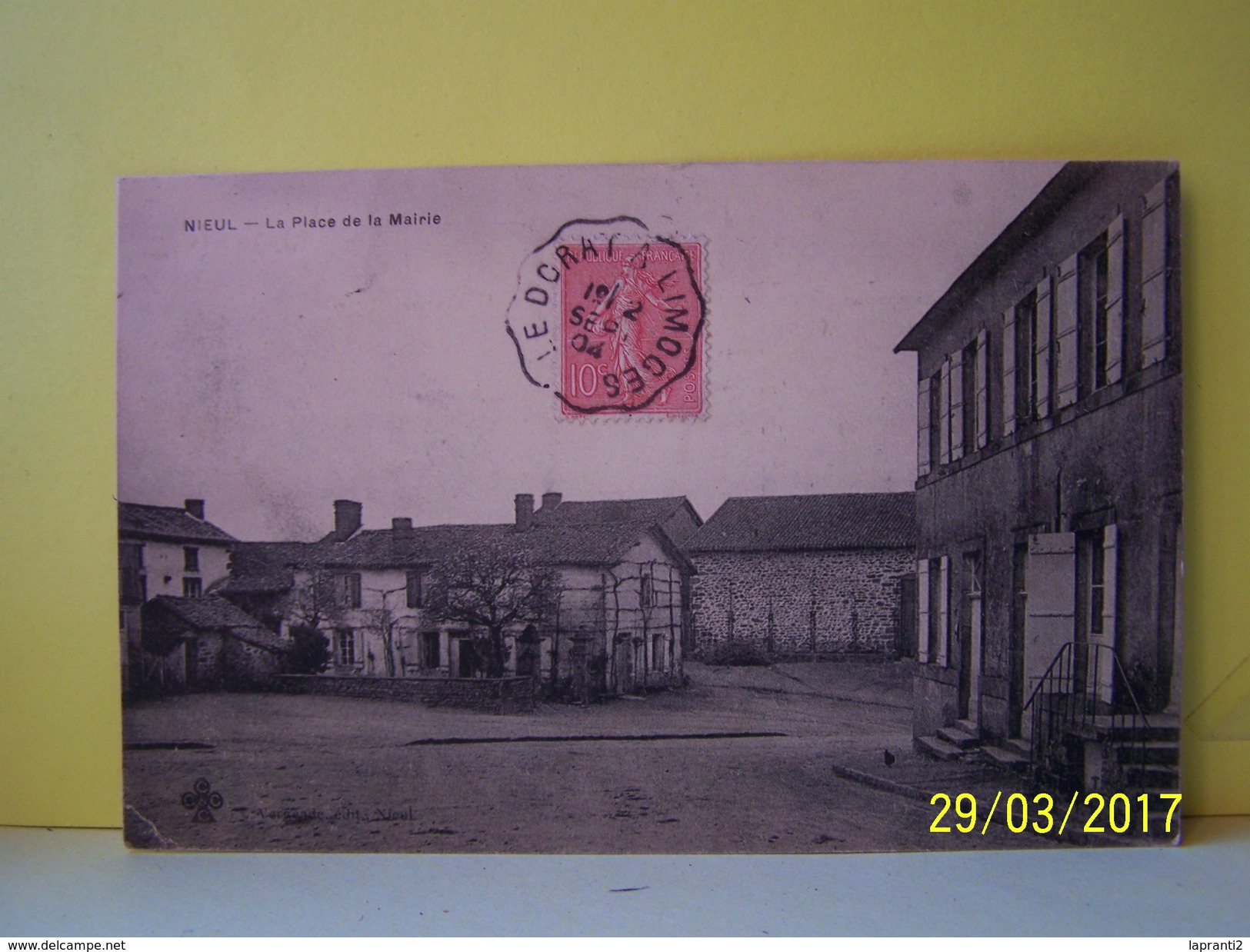 NIEUL (HAUTE-VIENNE) PLACE DE LA MAIRIE.