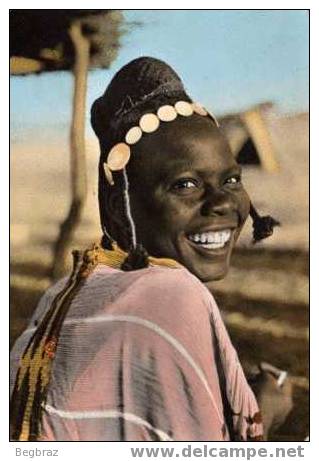 NIGER    JEUNE NIGERIENNE