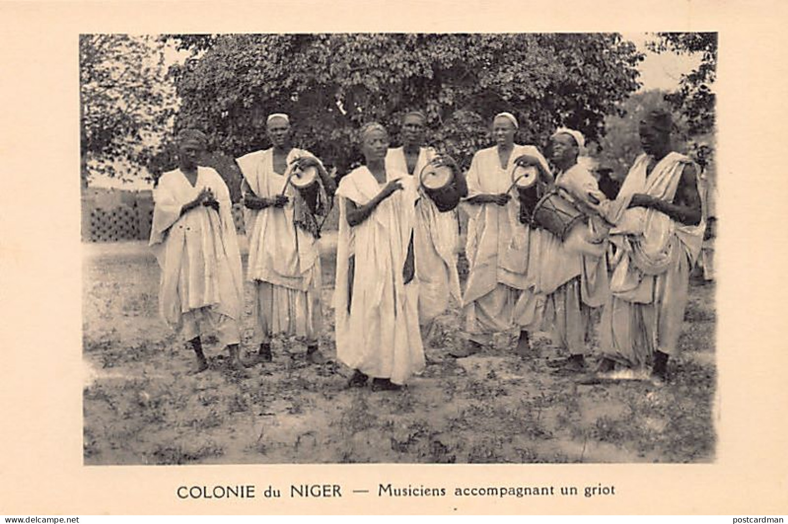 Niger - Musiciens accompagnant un griot - Ed. Labitte