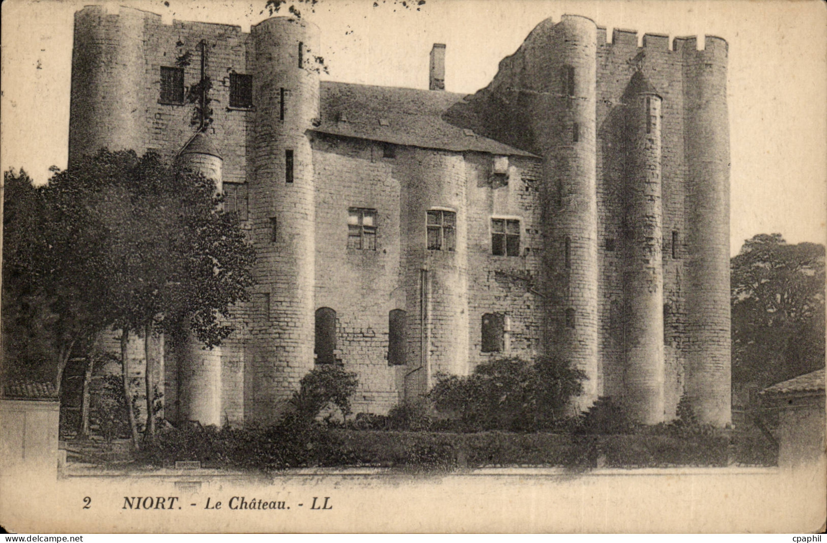 Niort CPA Le chateau