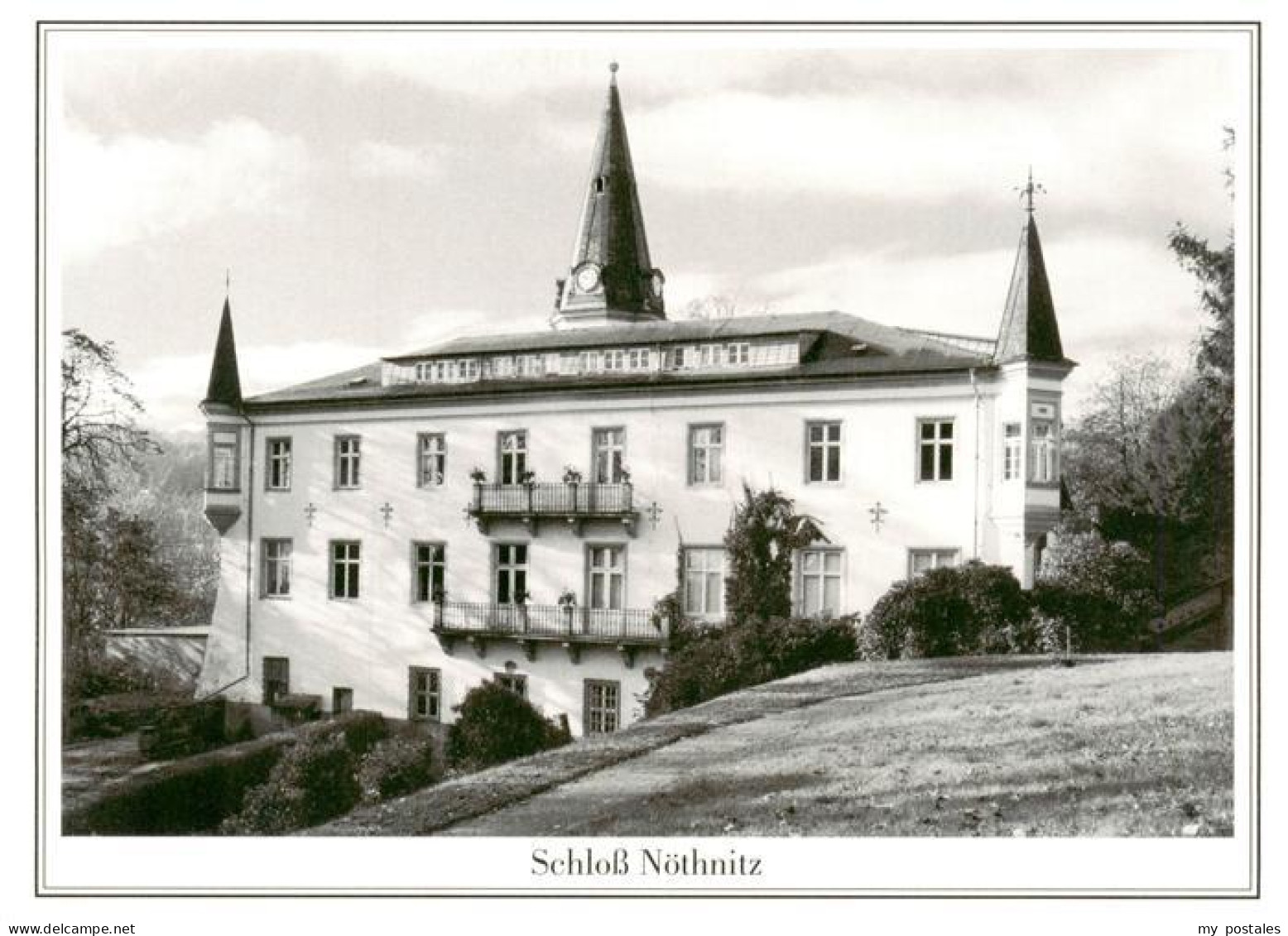 Noethnitz Schloss Bannewitz Sachsen Schloss-Noethnitz Schlossturm Uhr Balkon Par