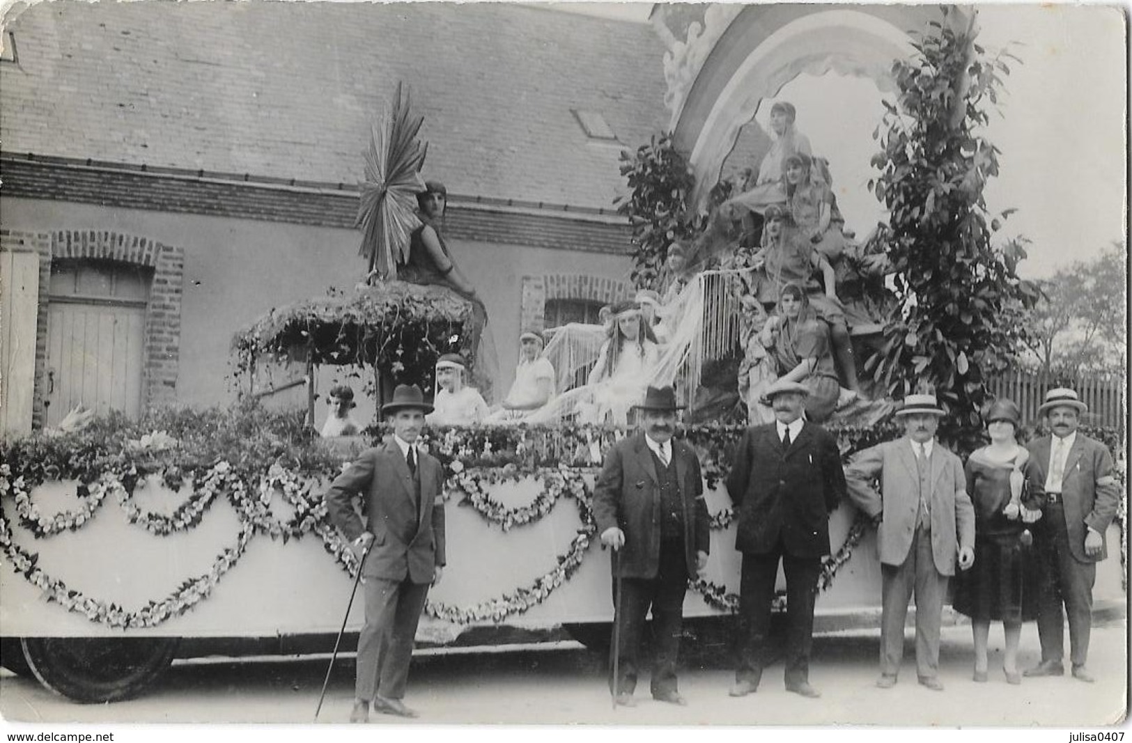 NOGENT LE ROTROU ? (28) carte photo cavalcade char gros plan animation