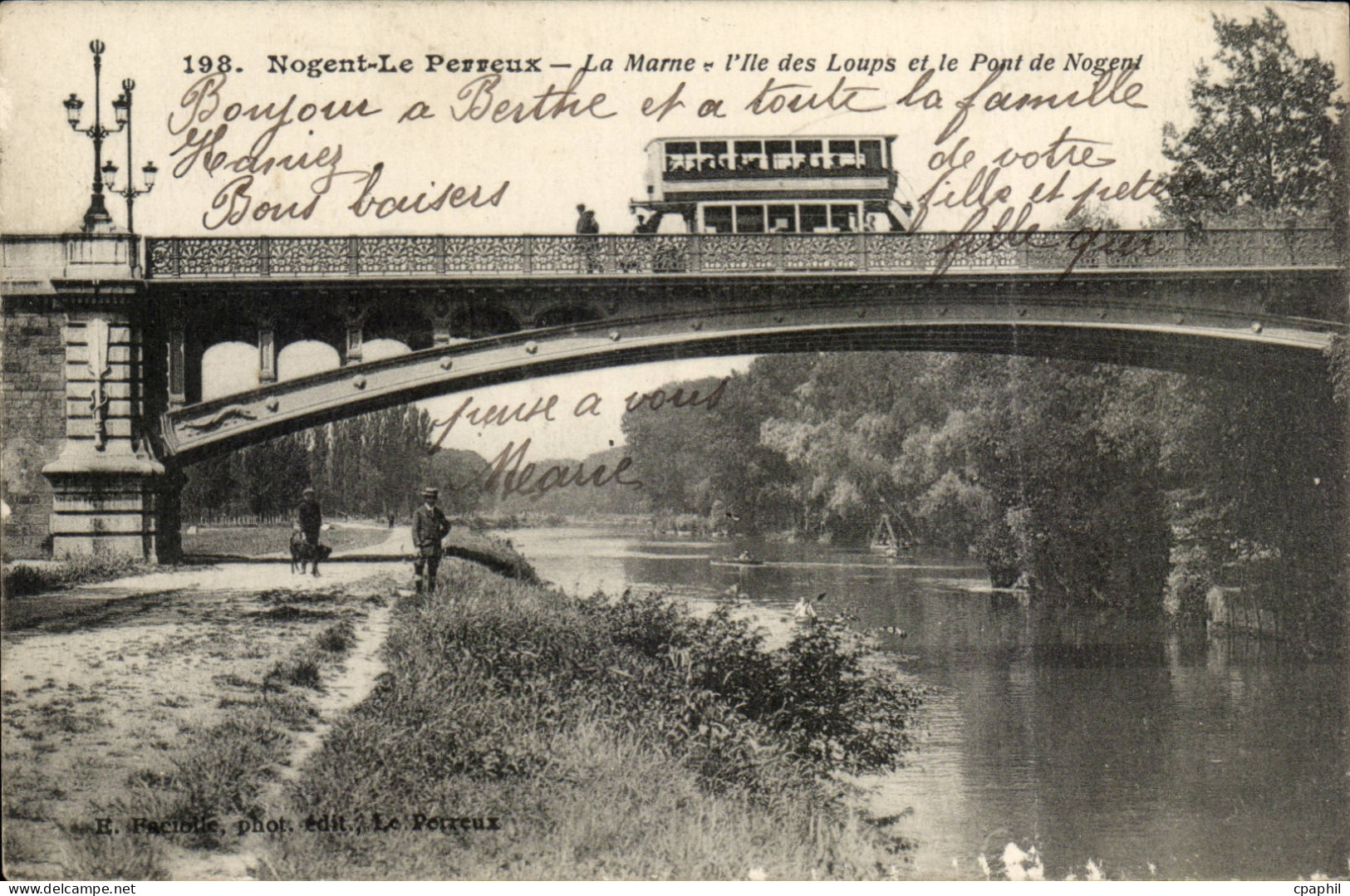 Nogent sur Marne CPA La Marne L'ile aux loups et le pont de Nogent