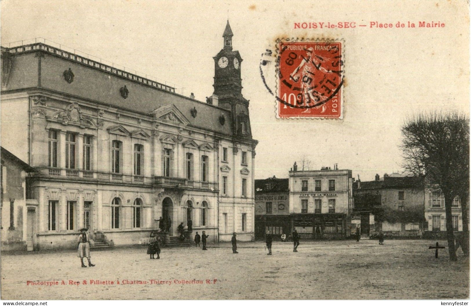 Noisy le Sec - Place de la Mairie