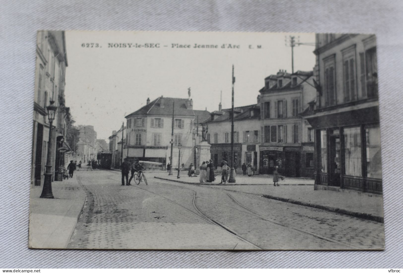 Noisy le Sec, place Jeanne d'Arc, Seine saint Denis 93
