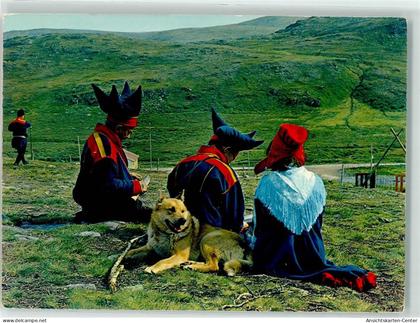 39249530 - Samer Tracht Hund