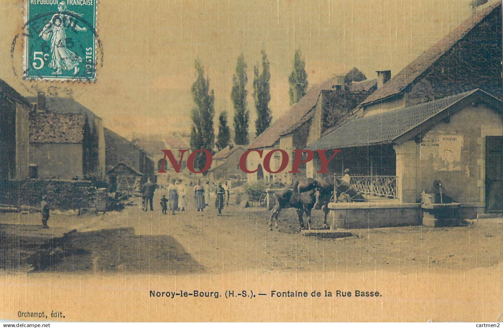 NOROY-LE-BOURG FONTAINE DE LA RUE BASSE
