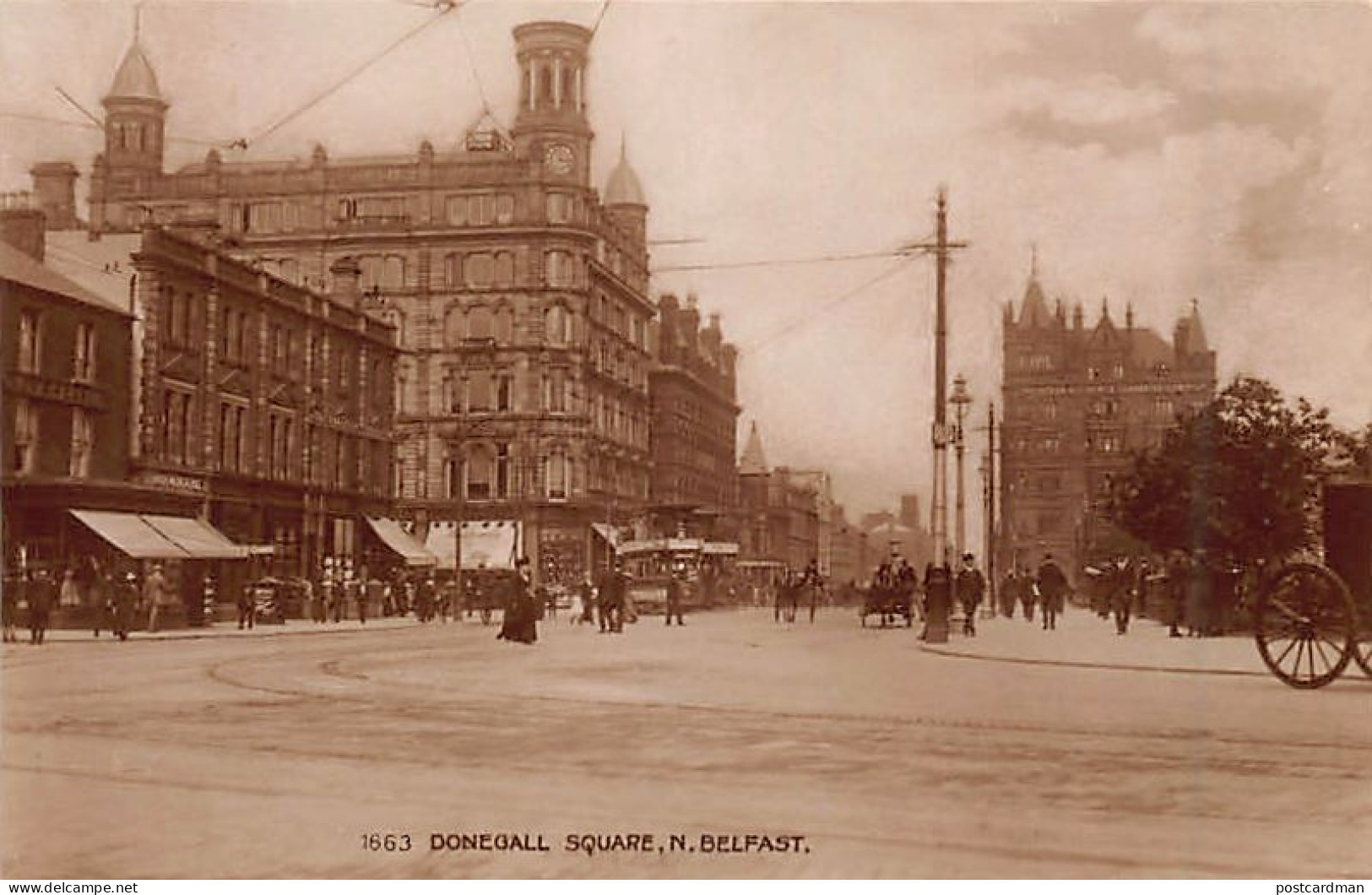 Northern Ireland - BELFAST - Donegall Square