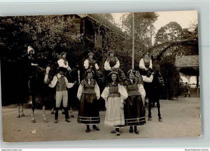 10511900 - gemischte Themen  Frauen in