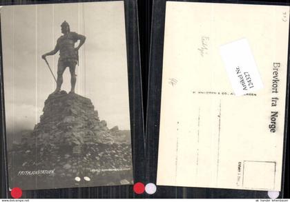 124327,Fridtjov Bergen Statuen
