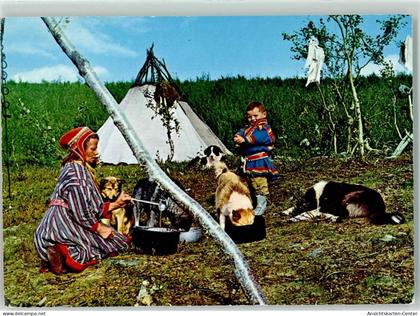 39249540 - Samer Tracht Lavvo-Zelt Hund Finnmark