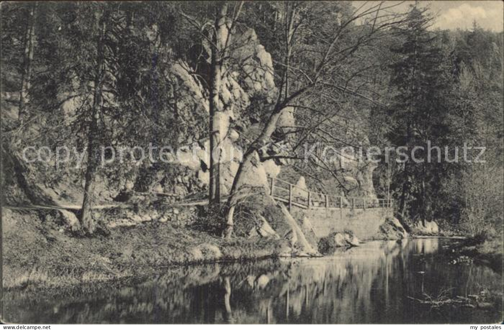 Nossen Grabentour Felsenpartie mit Bruecke