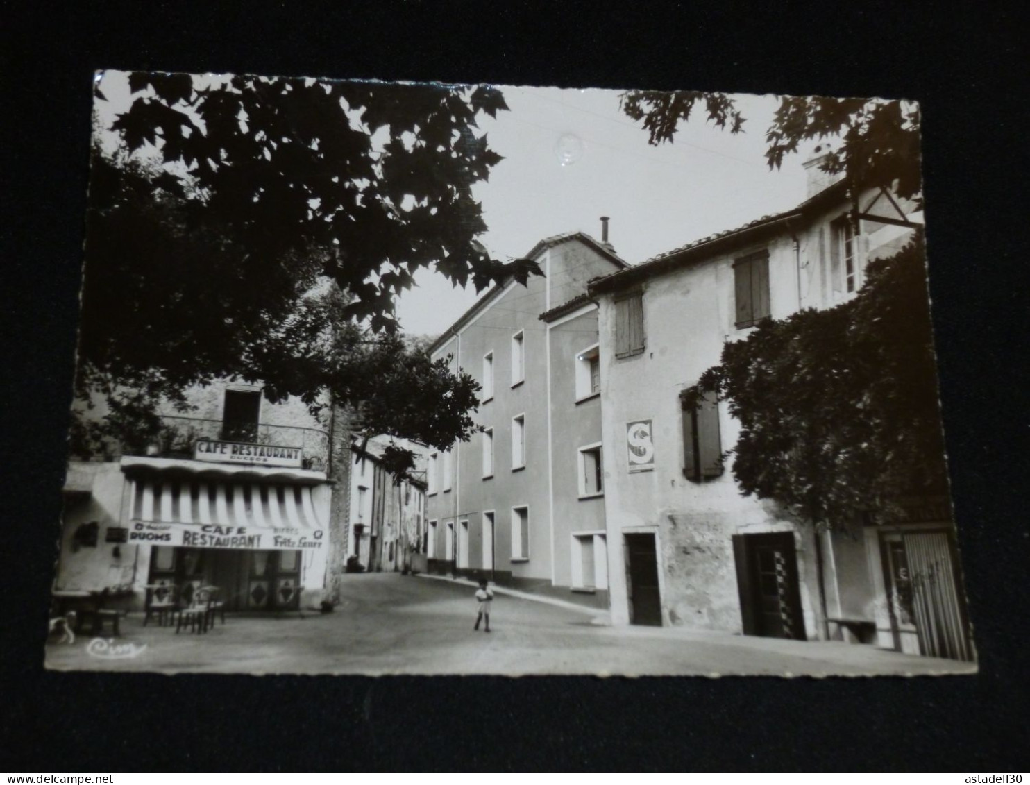 NOTRE DAME DE ROUVIERE , la place ............. G-1901