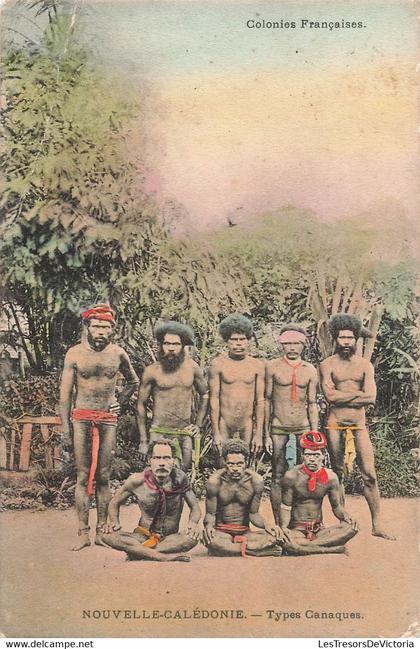 [-20%] CPA NOUVELLE CALEDONIE - types canaques - colonies francaises - etuis péniens - colorisé