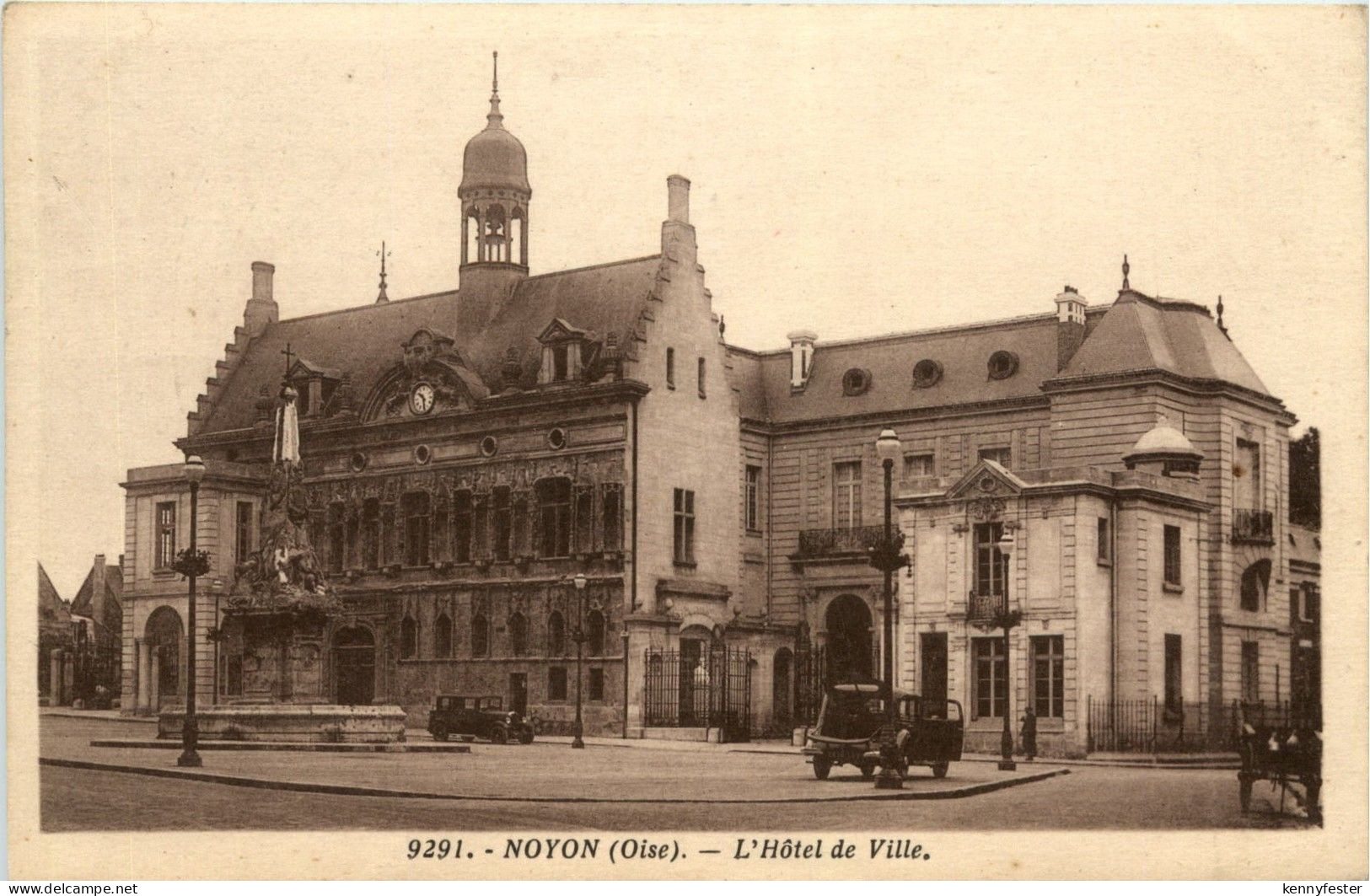Noyon - L Hotel de ville