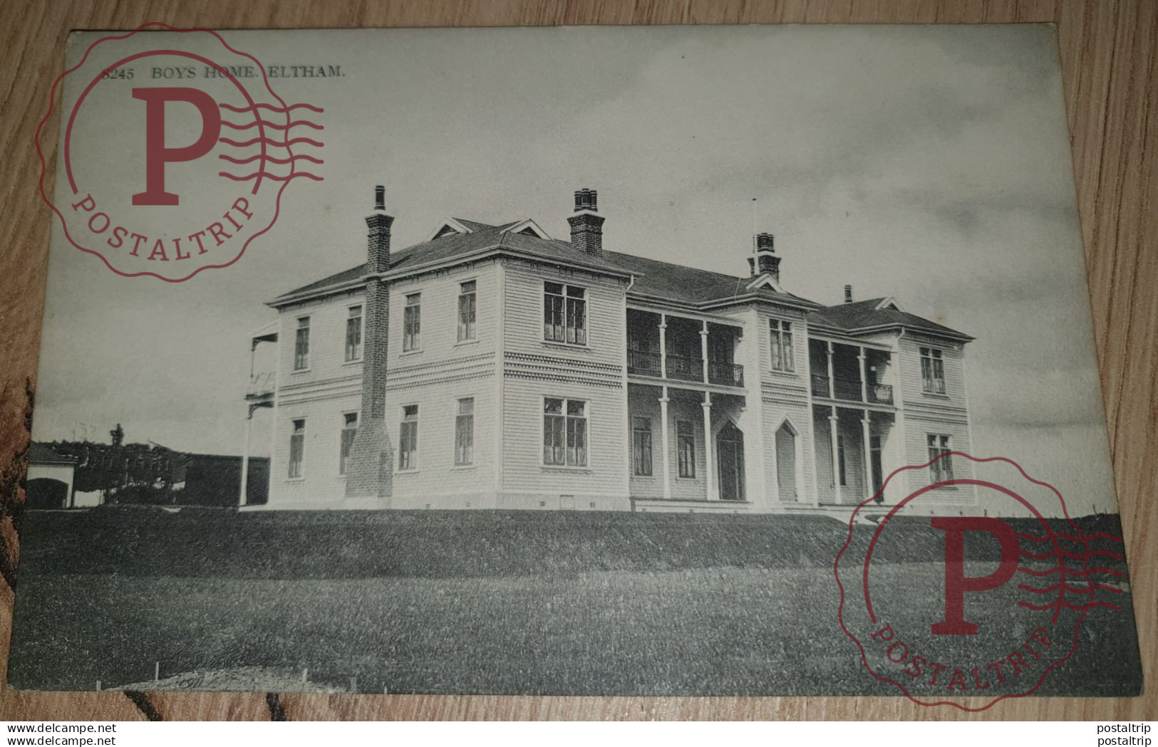 NUEVA ZELANDA. ELTHAM. BOYS HOME