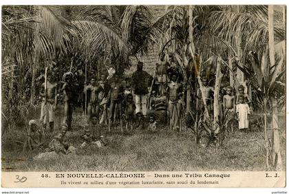 NOUVELLE-CALEDONIE carte postale tribu de Canaque. Ecrite.