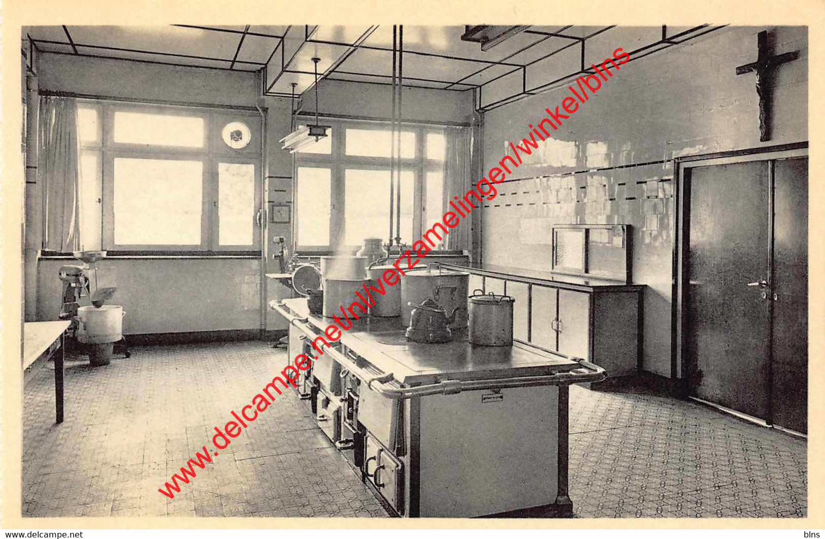 O.L. Vrouw van de Kempen - open-lucht school voor zwakke meisjes - de keuken - Ravels