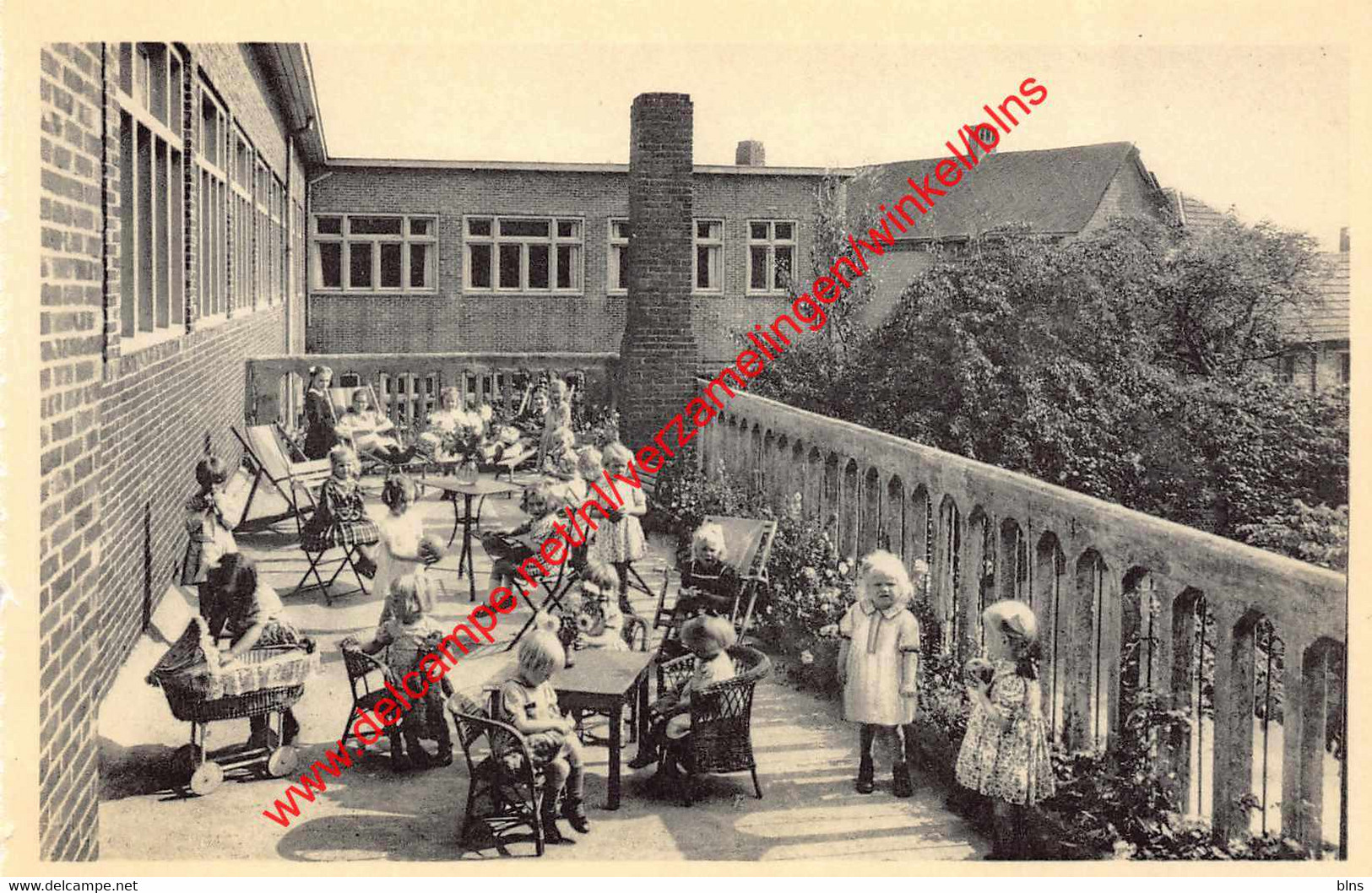 O.L. Vrouw van de Kempen - open-lucht school voor zwakke meisjes - het solarium - Ravels