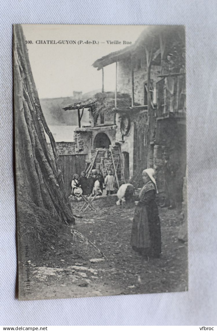 O675, Chatel Guyon, vieille rue, Puy de Dôme 63