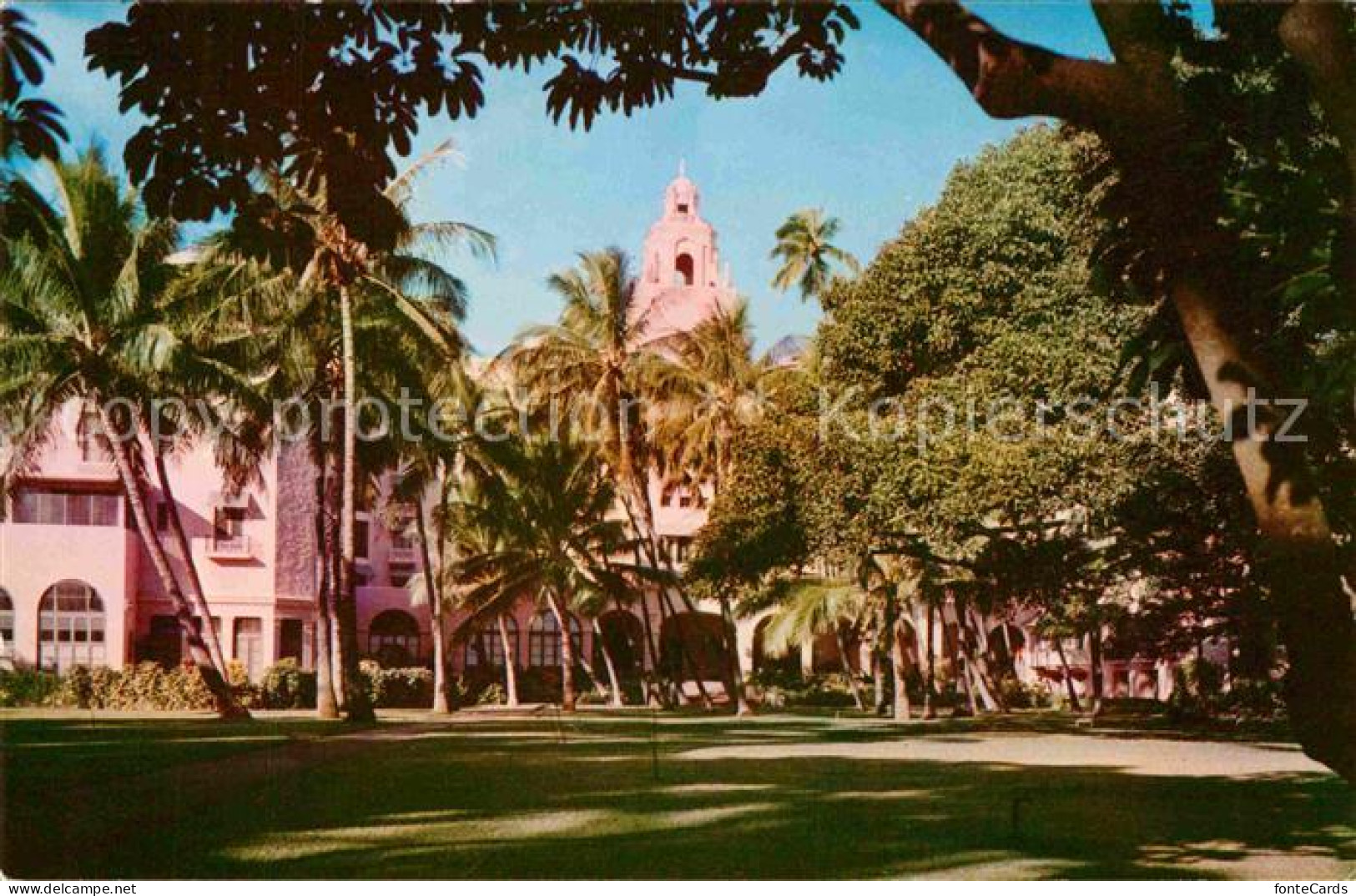 Oahu Royal Hawaiian Hotel