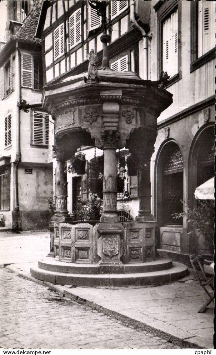 Obernai - Puits datant de 1579 - CPA