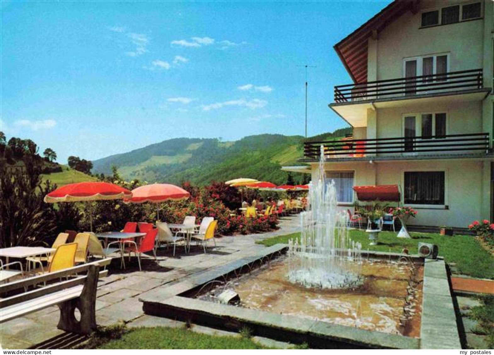 Oberprechtal Elzach Elztal BW Berg Hotel Pfauen Terrasse Springbrunnen