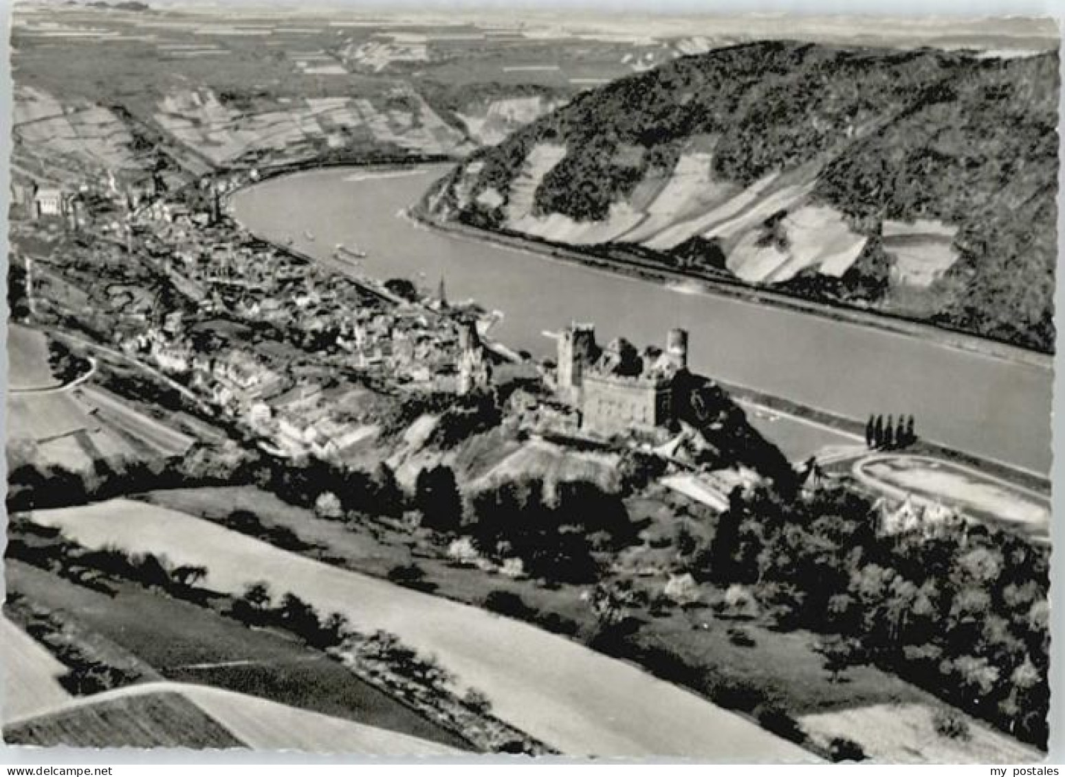 Oberwesel Rhein Oberwesel Ruine Schoenberg Fliegeraufnahme