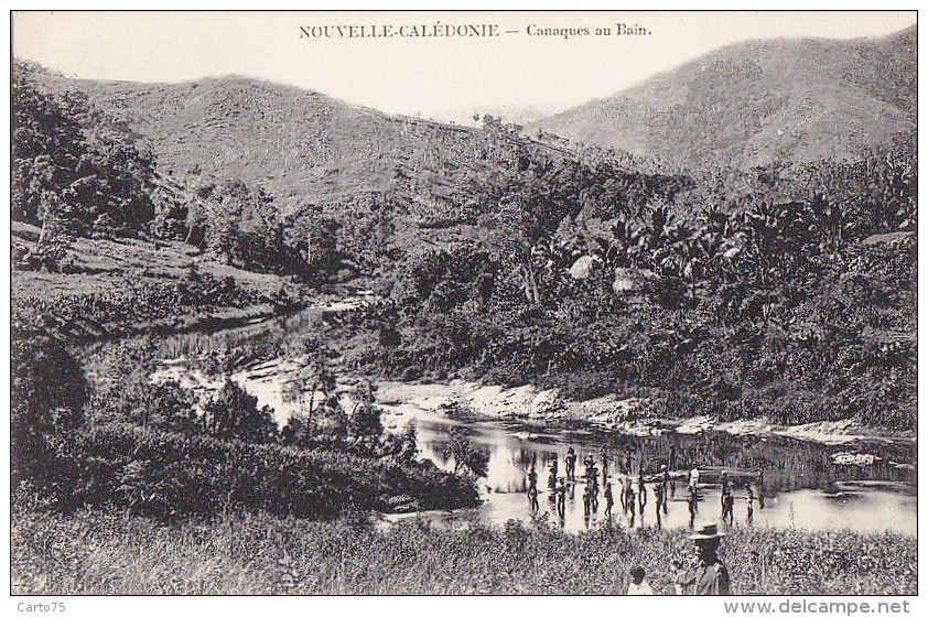 Océanie - Nouvelle Calédonie / Baignade Tribu Canaque