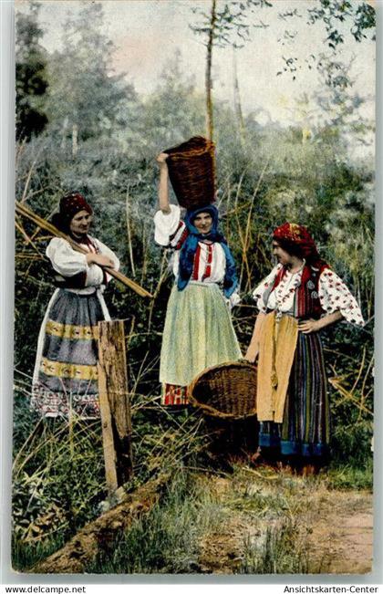 10726566 - Tracht Ukrainische Frauen