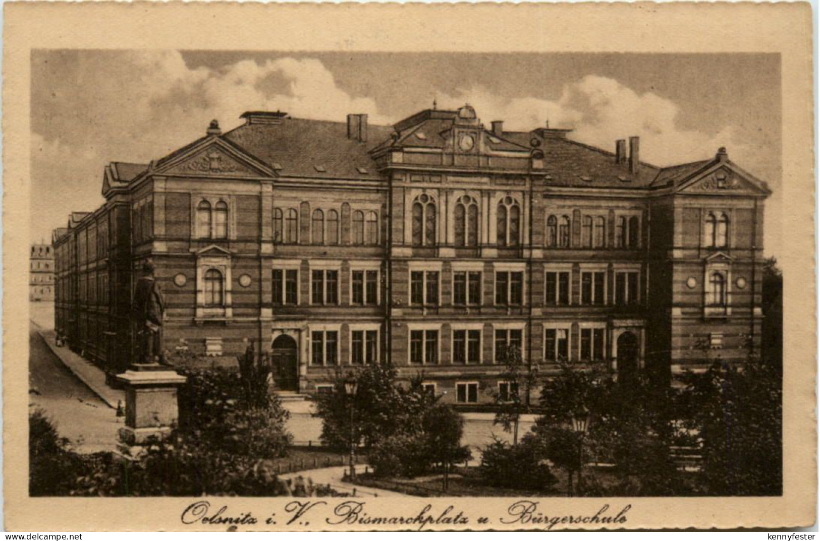 Oelsnitz i. V. , , Bismarckplatz und Bürgerschule