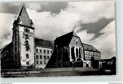 52044368 - Wiener Neustadt