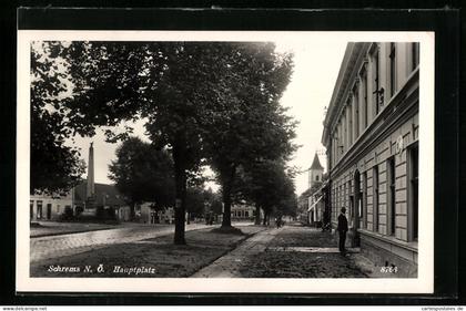 AK Schrems /N.-Ö., Hauptplatz mit Denkmal