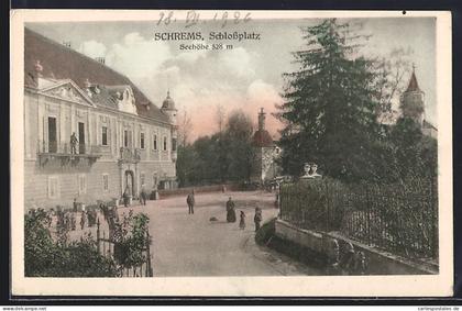 AK Schrems, Schlossplatz mit Schloss und Türmen
