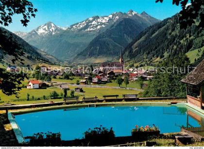 Rauris mit Sonnblickgruppe und Schwimmbad