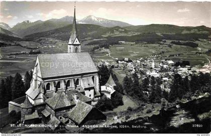 Tamsweg Lungau AT St. Leonhardikirche Blick ins Tal