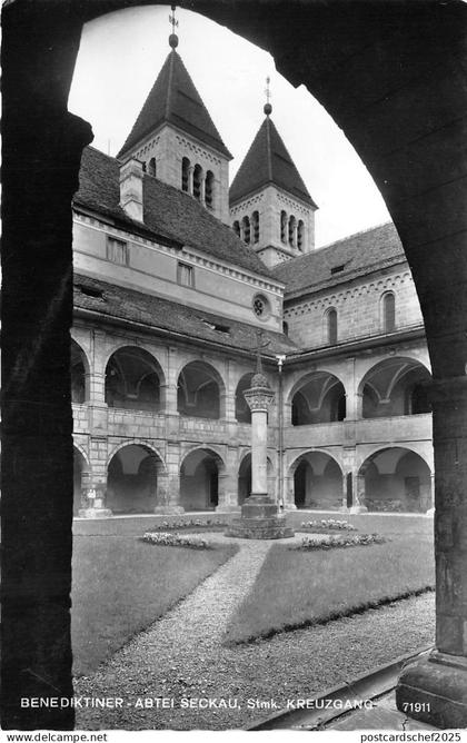 B69842 Benediktiner Abtei Seckau Kreuzgang    austria