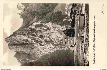 Vomp Tirol AT Falkenhuette mit Lalidererspitze Karwendelgebirge