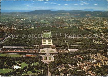 Wien Fliegeraufnahme Schloss Schoenbrunn