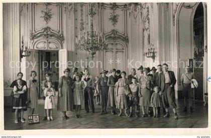 Wien Schloss Schoenbrunn Gruppenfoto