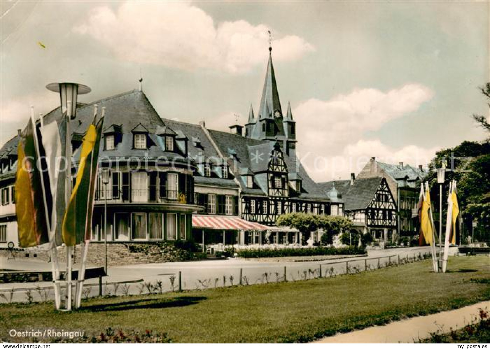 Oestrich-Winkel Hotel Schwan Fahnen