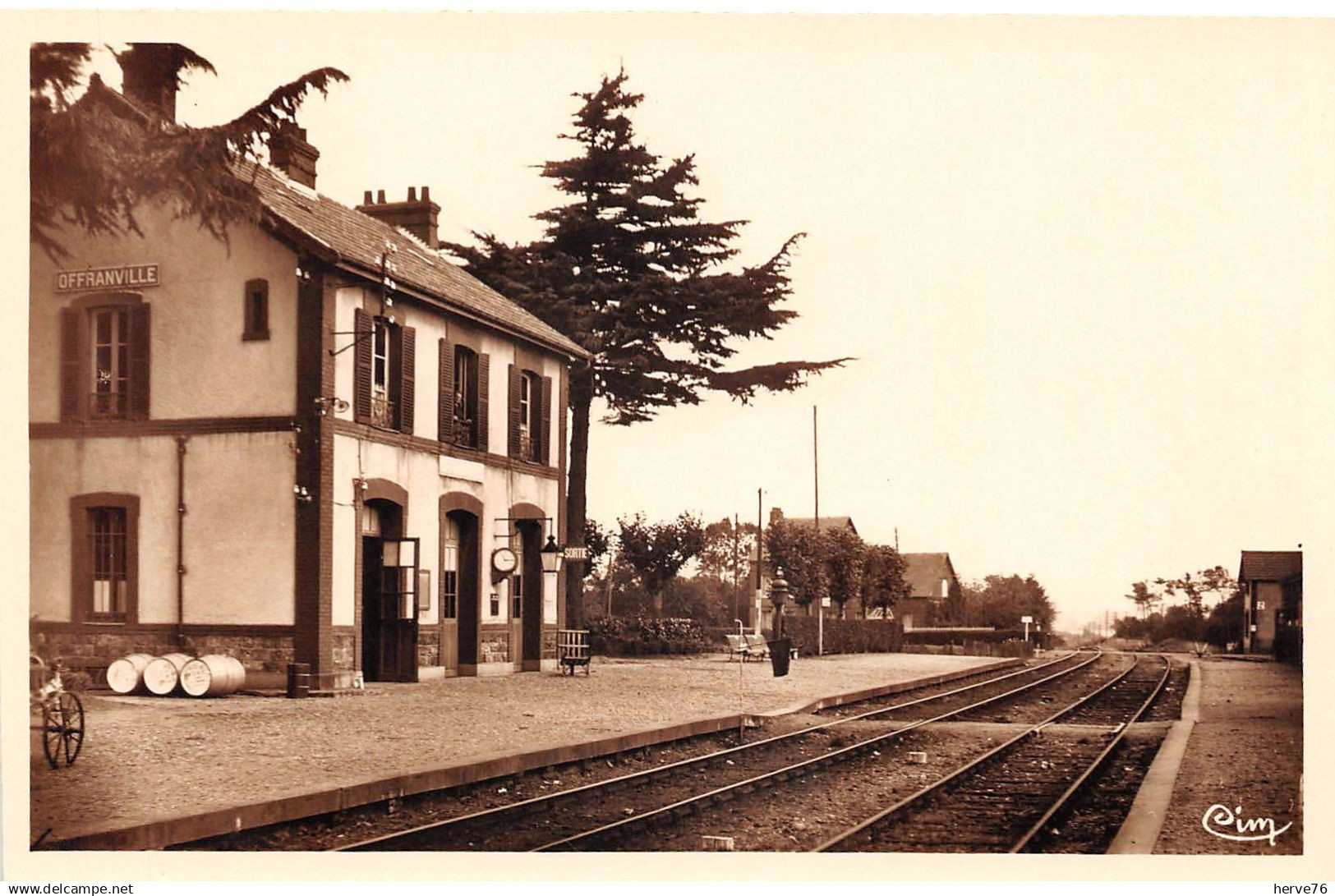 OFFRANVILLE - la Gare