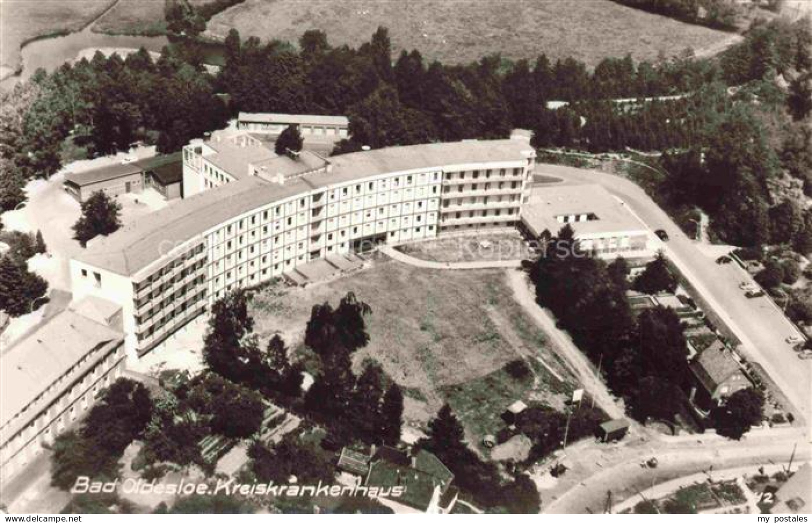 Oldesloe Bad Kreiskrankenhaus Luftaufnahme Parkanlage Gebaeude Baeume