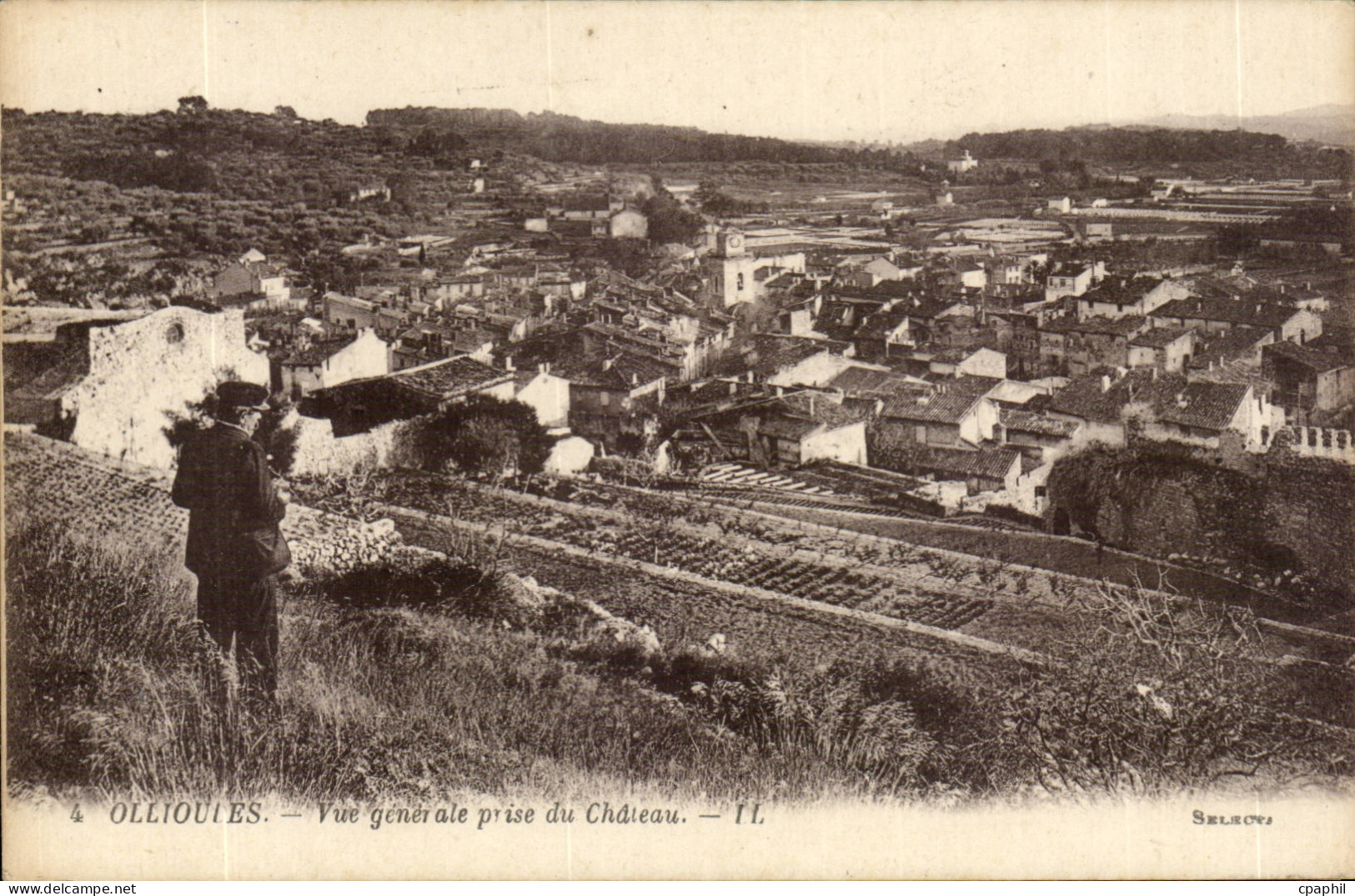 Ollioules CPA Vue generale vers le chateau