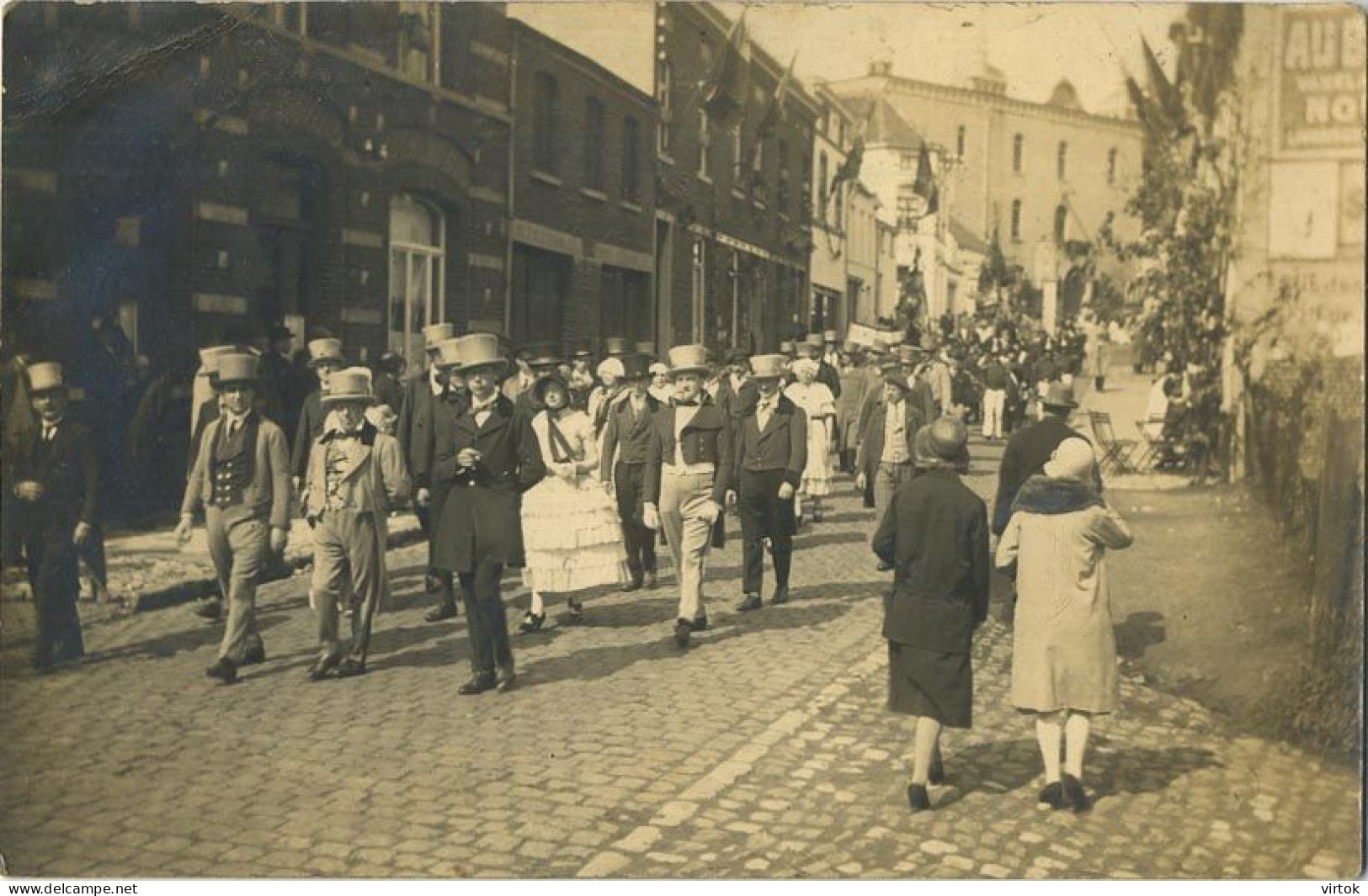 Oostende  (  fotokaart )  zie scans